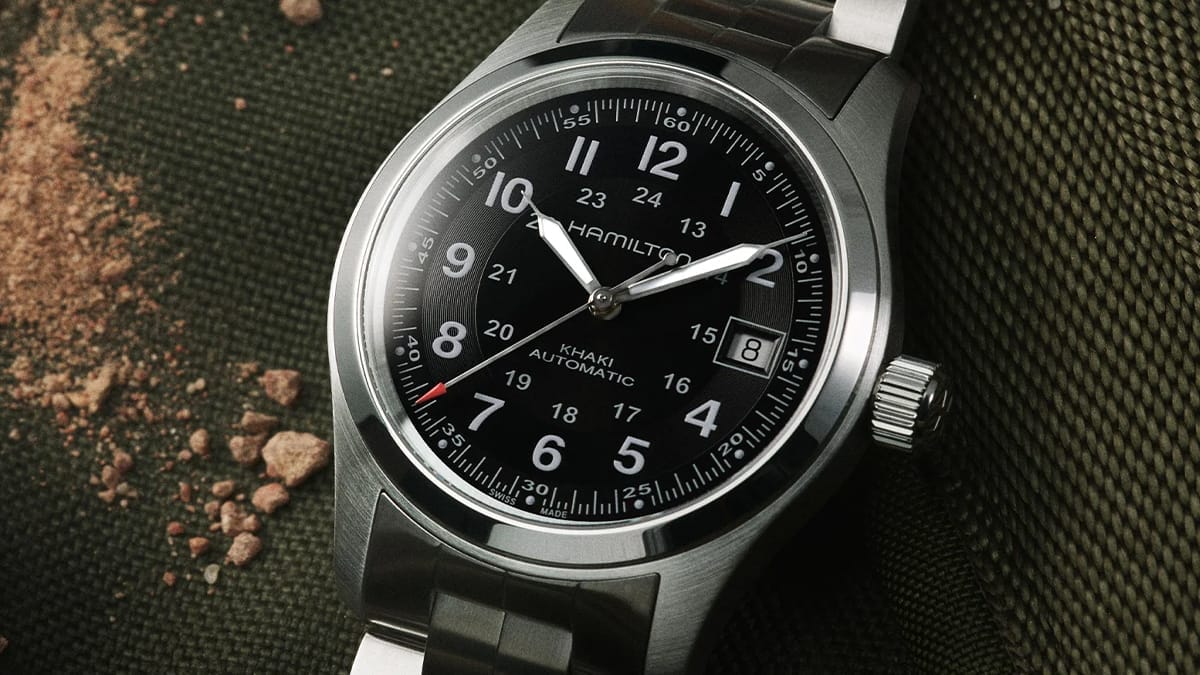 Hamilton Khaki Field automatic black dial stainless bracelet – Swiss made field watch review 2026